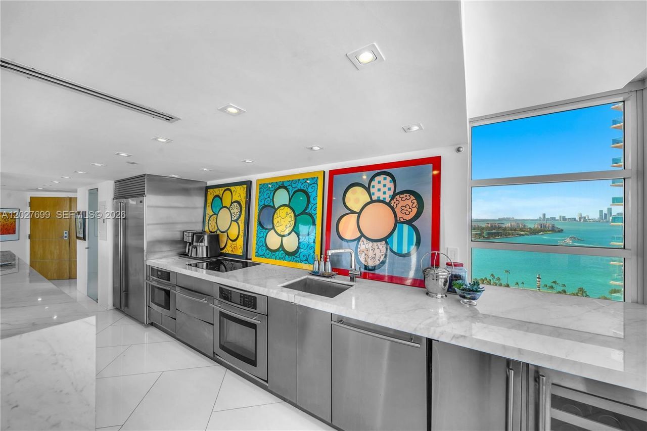 400 S Pointe Dr , Unit 2310, Miami Beach, FL 33139 Photo