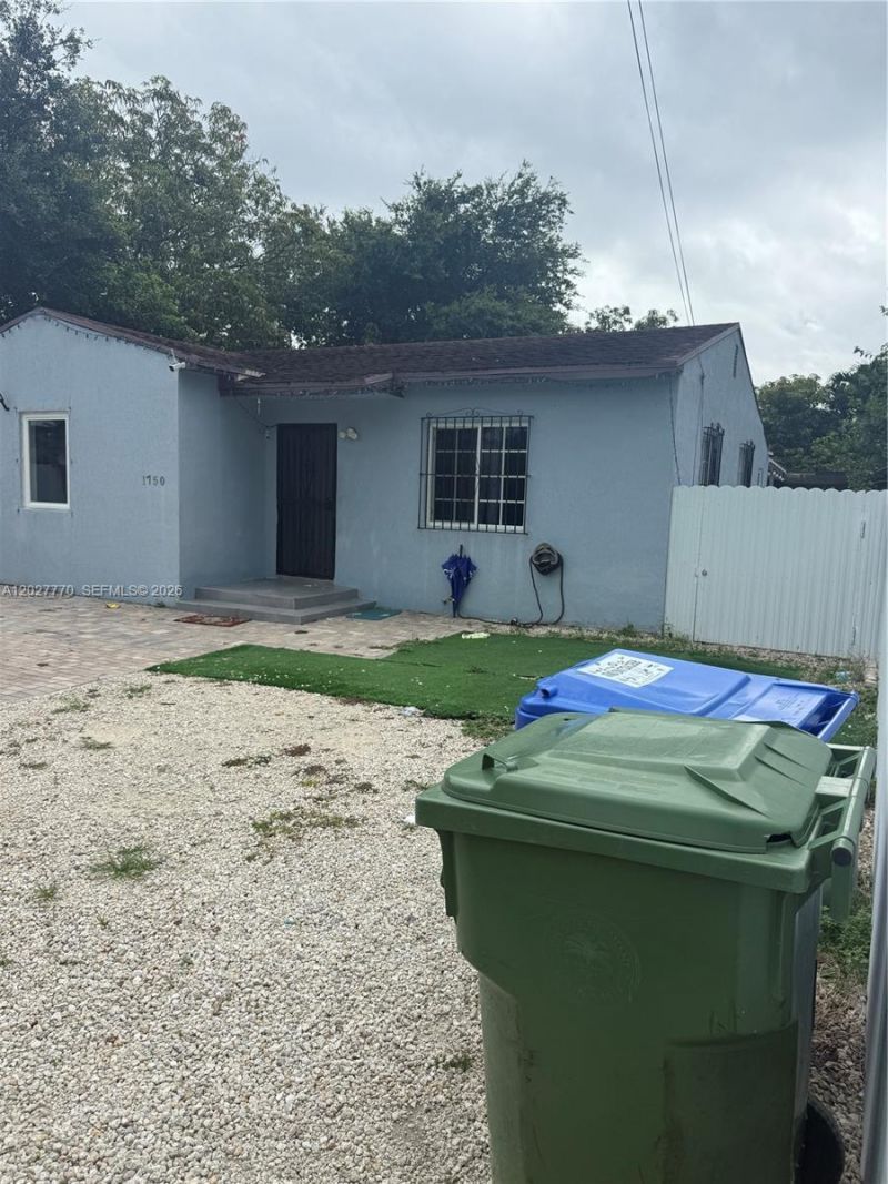 1750 NW 55th Ter , Miami, FL 33142 Photo