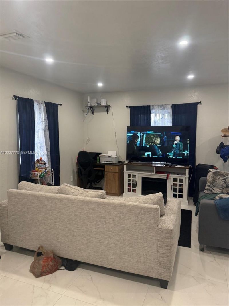 1750 NW 55th Ter , Miami, FL 33142 Photo