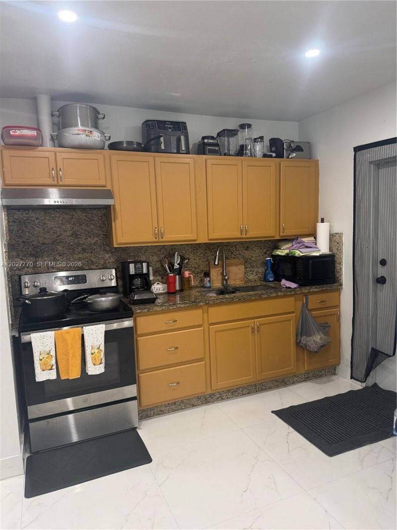 1750 NW 55th Ter , Miami, FL 33142 Photo