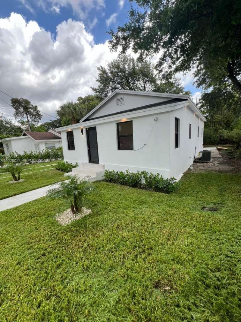 5511 NW 4th Ave , Miami, FL 33127 Photo