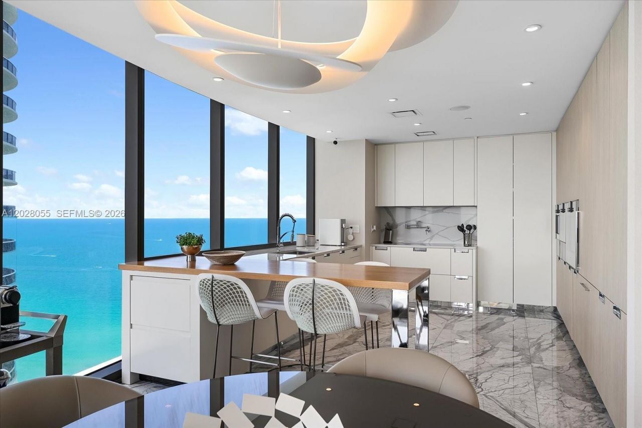 15701 Collins Ave , Unit 3101, Sunny Isles Beach, FL 33160 Photo