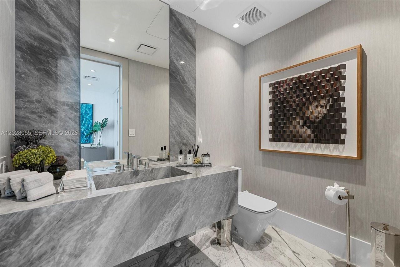 15701 Collins Ave , Unit 3101, Sunny Isles Beach, FL 33160 Photo