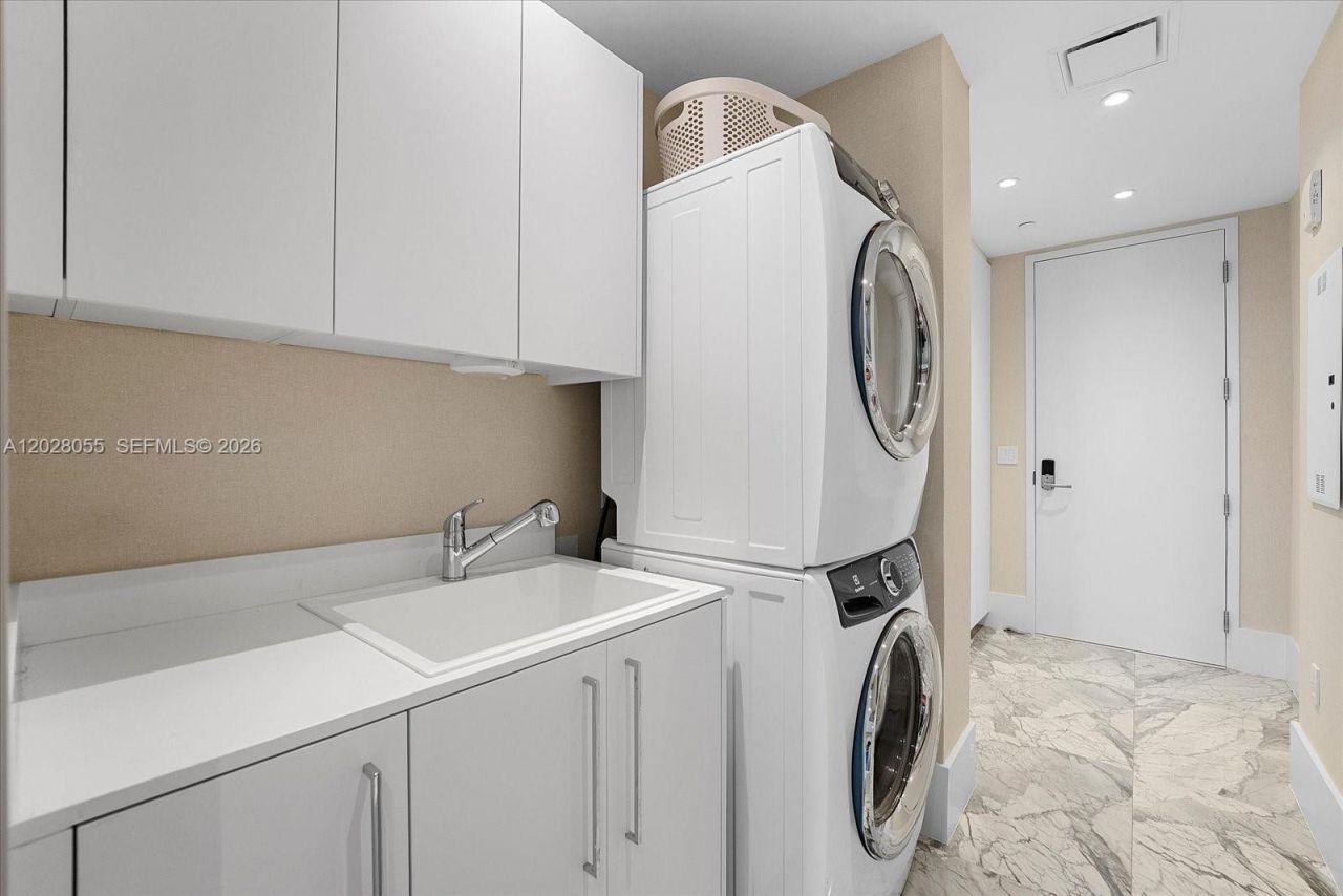 15701 Collins Ave , Unit 3101, Sunny Isles Beach, FL 33160 Photo
