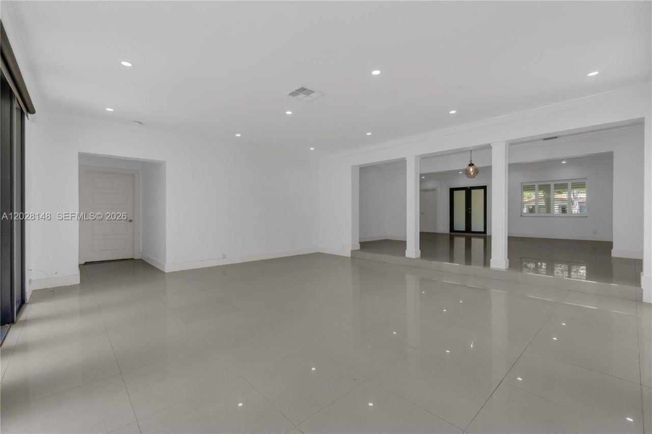 549 NE 12th Ave , Fort Lauderdale, FL 33301 Photo