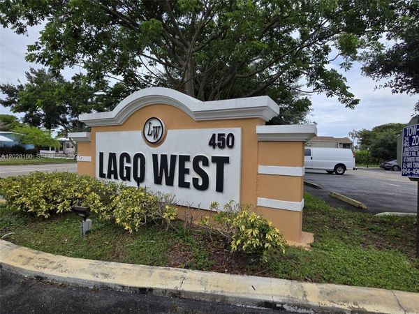 450 Commodore Dr, Unit 108, Plantation, FL 33325