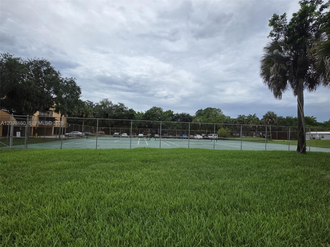 450 Commodore Dr, Unit 108, Plantation, FL 33325 Photo