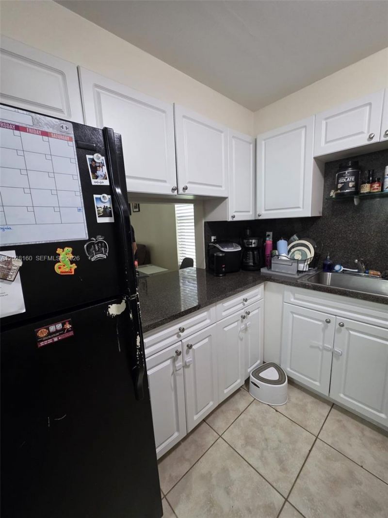 450 Commodore Dr, Unit 108, Plantation, FL 33325 Photo