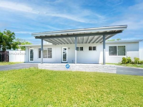 1720 SW 64th Ter , North Lauderdale, FL 33068