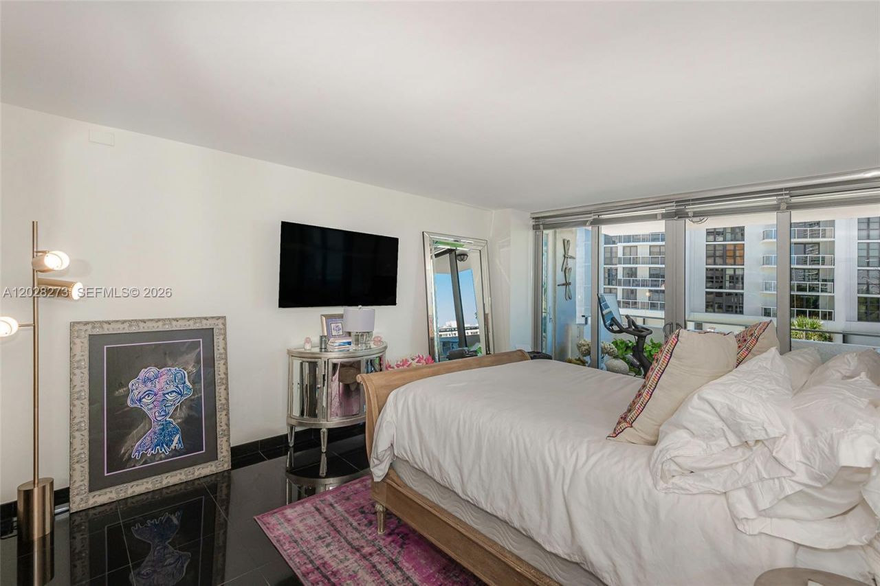11 Island Ave, Unit 409, Miami Beach, FL 33139 Photo