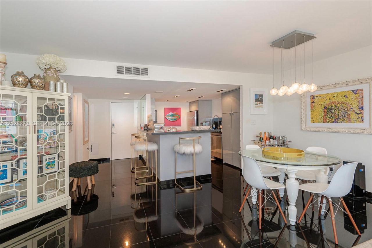 11 Island Ave, Unit 409, Miami Beach, FL 33139 Photo