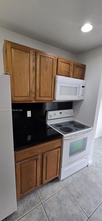 2120 Sherwood Forest Blvd, Unit 30, West Palm Beach, FL 33415 Photo