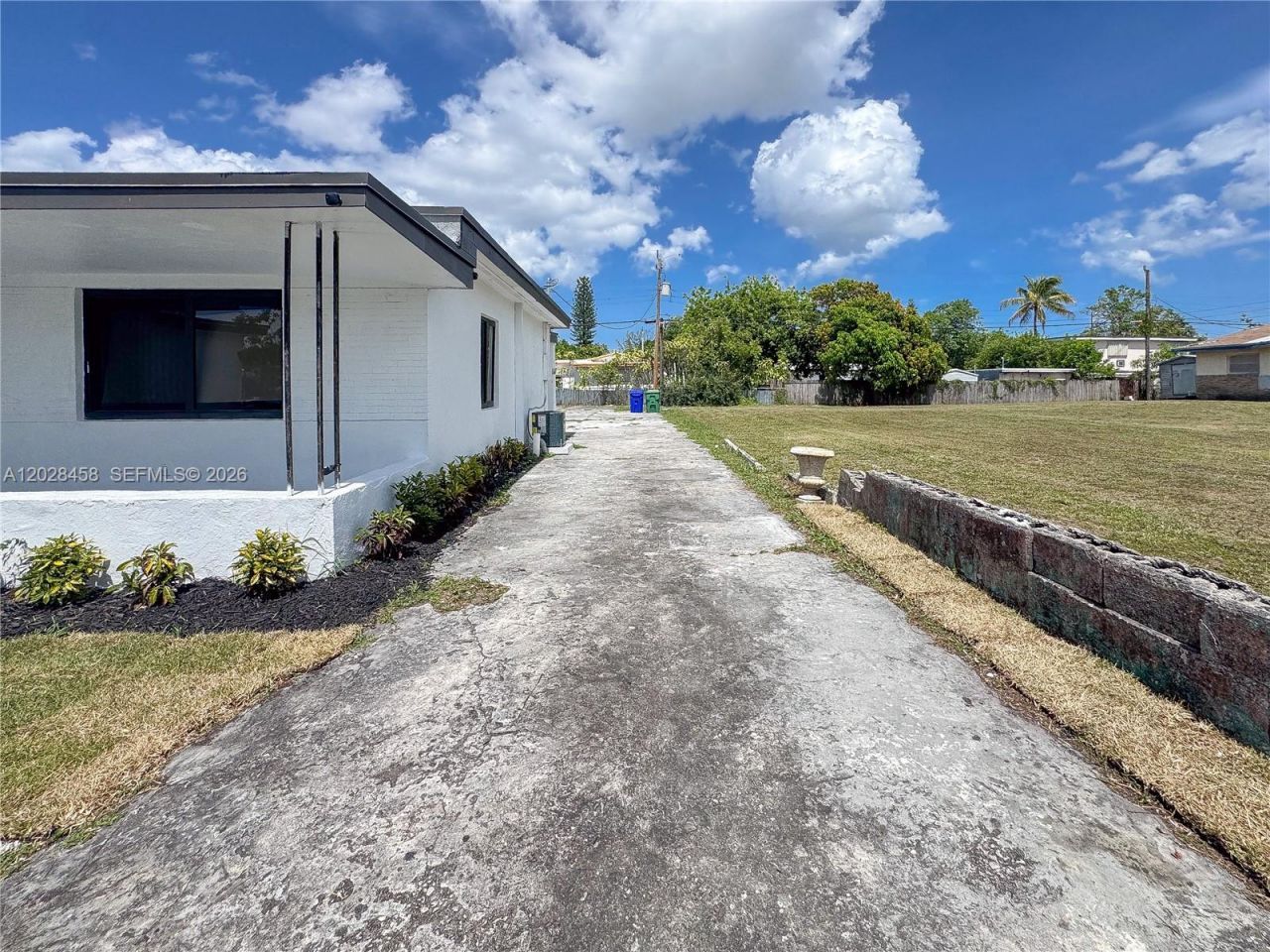 212 NW 28th Way , Fort Lauderdale, FL 33311 Photo