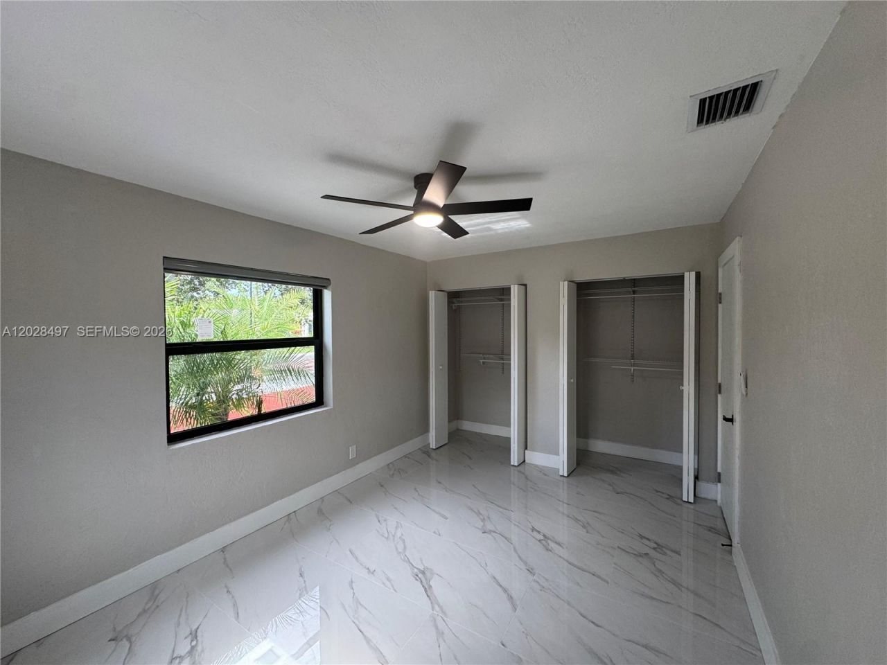 919 NE 4th Ct, Hallandale Beach, FL 33009 Photo