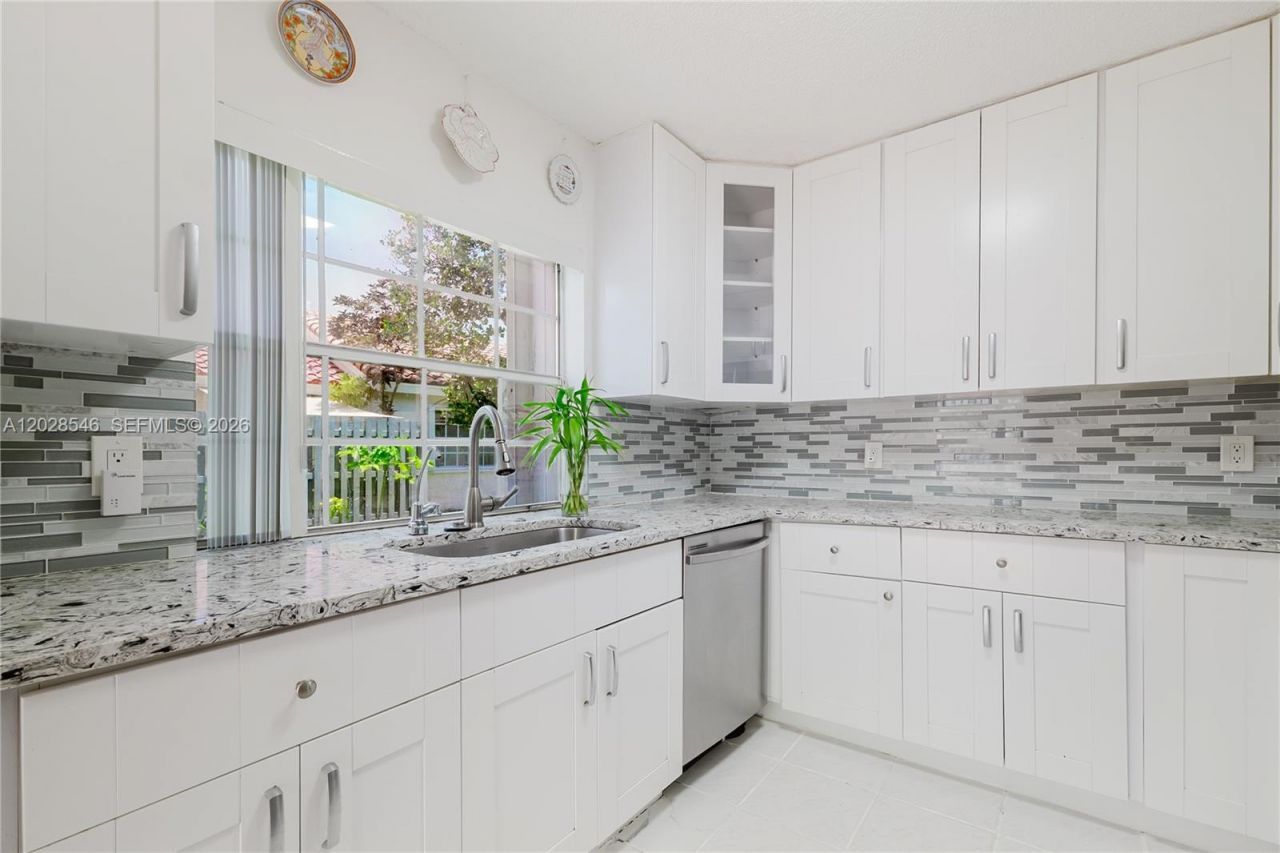 1482 Springside Dr , Unit 1482, Weston, FL 33326 Photo