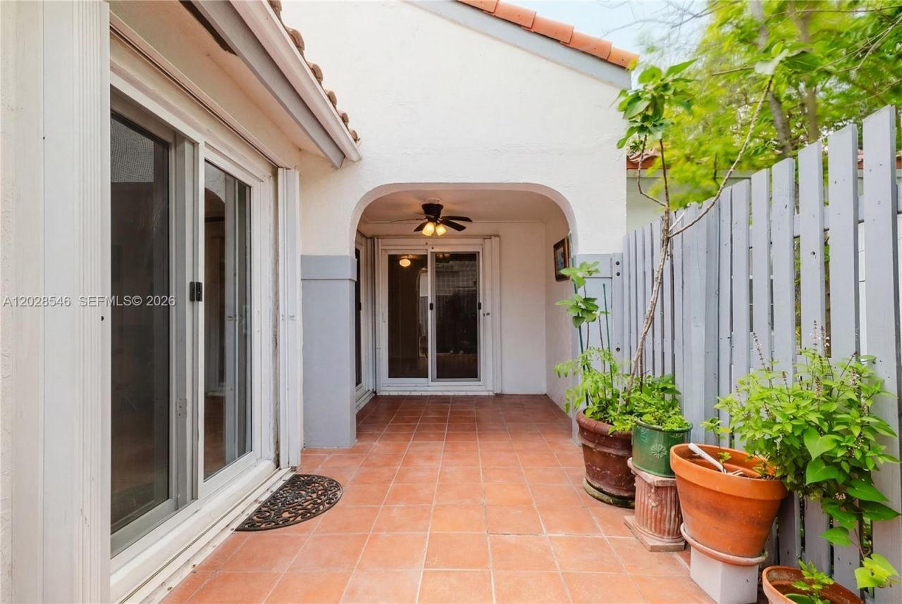 1482 Springside Dr , Unit 1482, Weston, FL 33326 Photo
