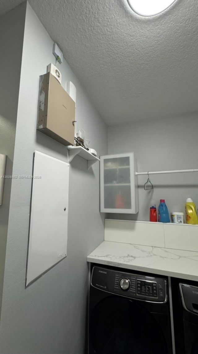 19329 NE 8th Ct , Miami, FL 33179 Photo