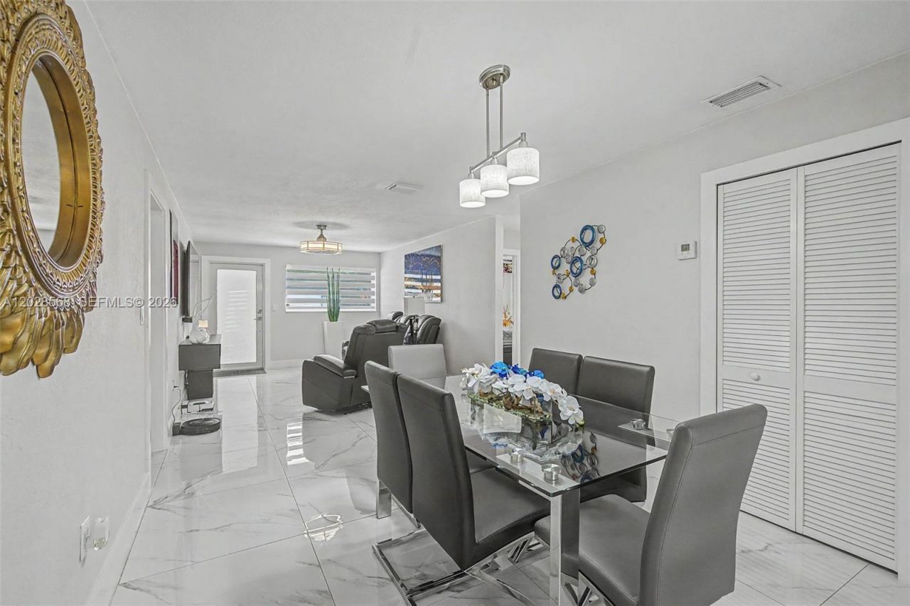 10345 NW 35th Ct , Miami, FL 33147 Photo