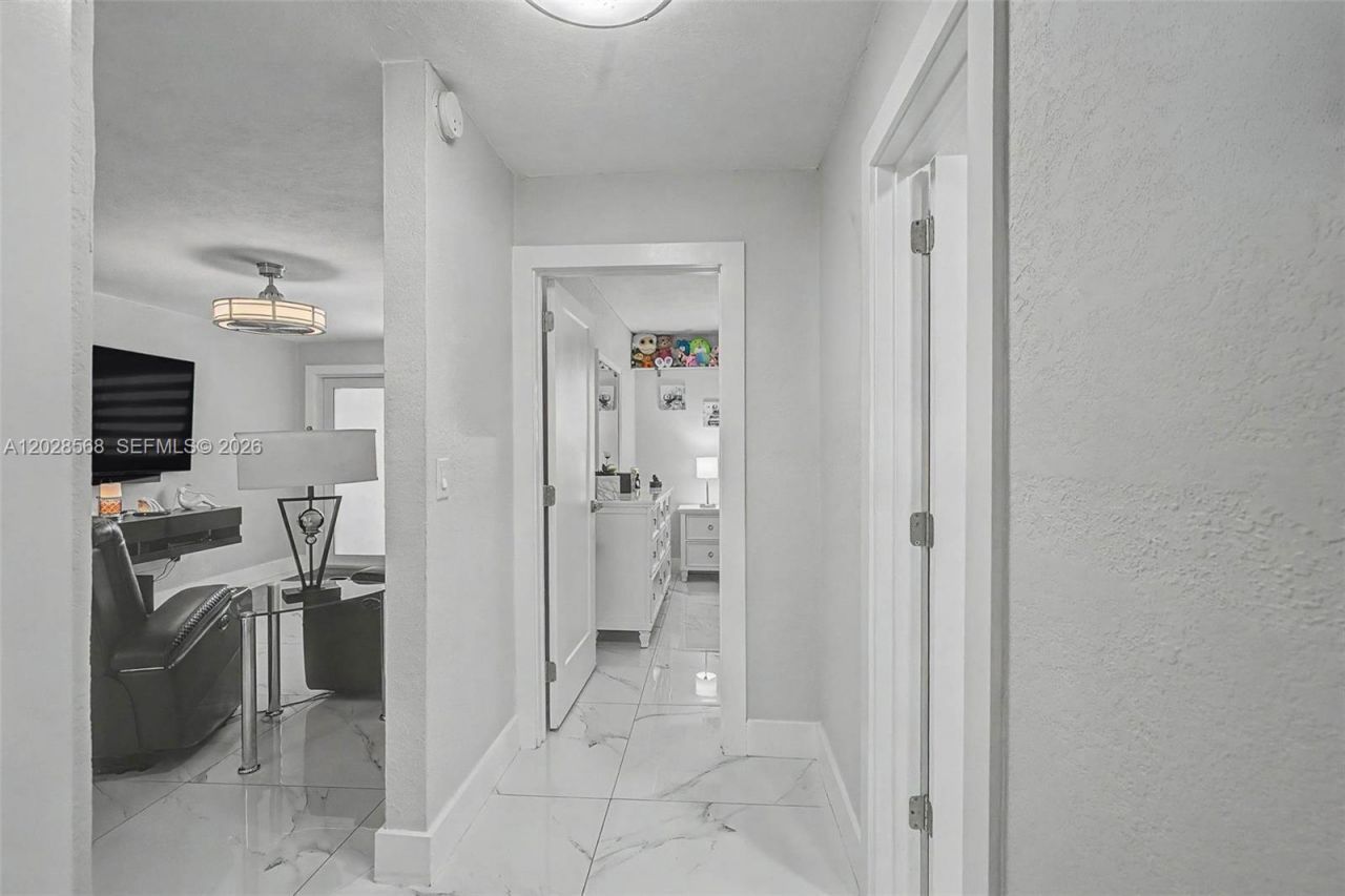 10345 NW 35th Ct , Miami, FL 33147 Photo