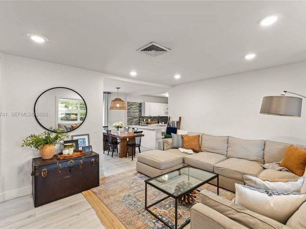 1450 SW 25th Ave , Miami, FL 33145