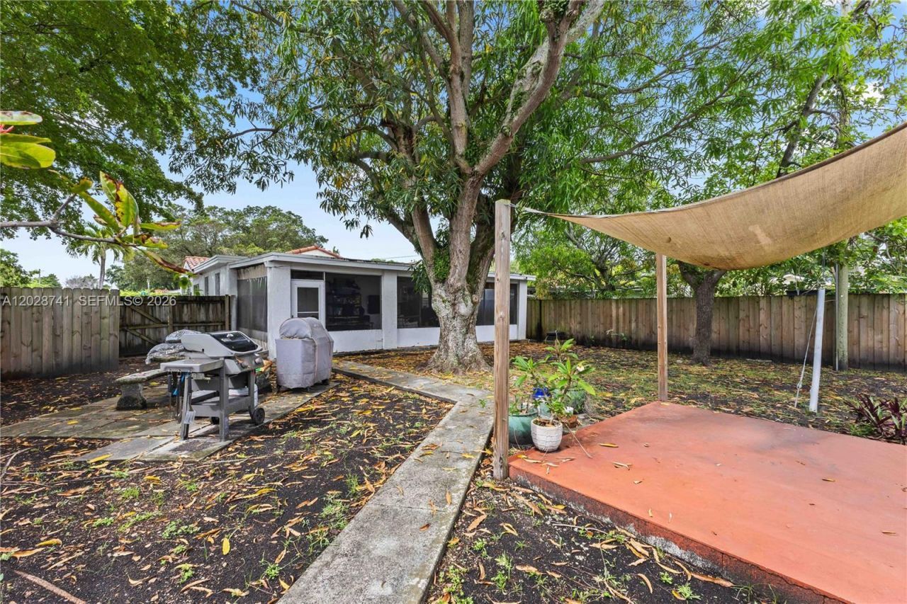 1450 SW 25th Ave , Miami, FL 33145 Photo