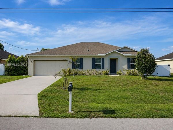 1025 SW Sarto Ln , Port St. Lucie, FL 34953