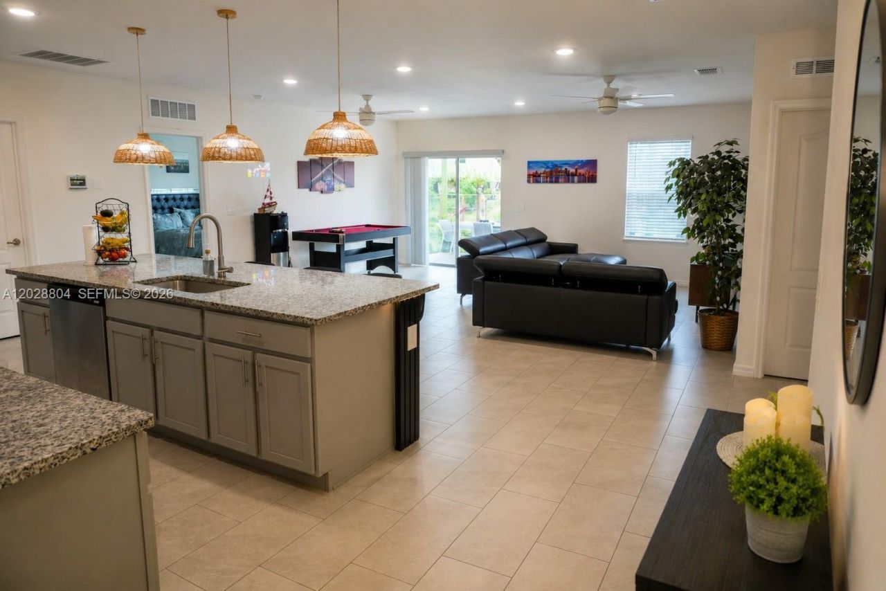 1025 SW Sarto Ln, Port Saint Lucie, FL 34953 Photo