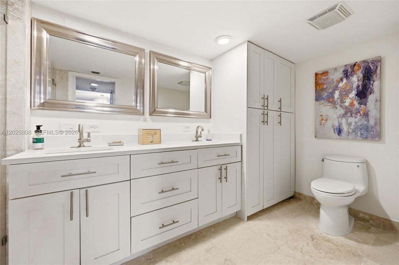 5380 N Ocean Dr, Unit 18B, Singer Island, FL 33404 Photo