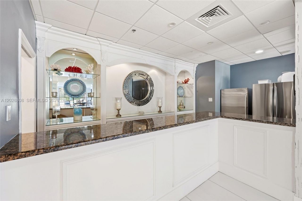 5380 N Ocean Dr, Unit 18B, Singer Island, FL 33404 Photo