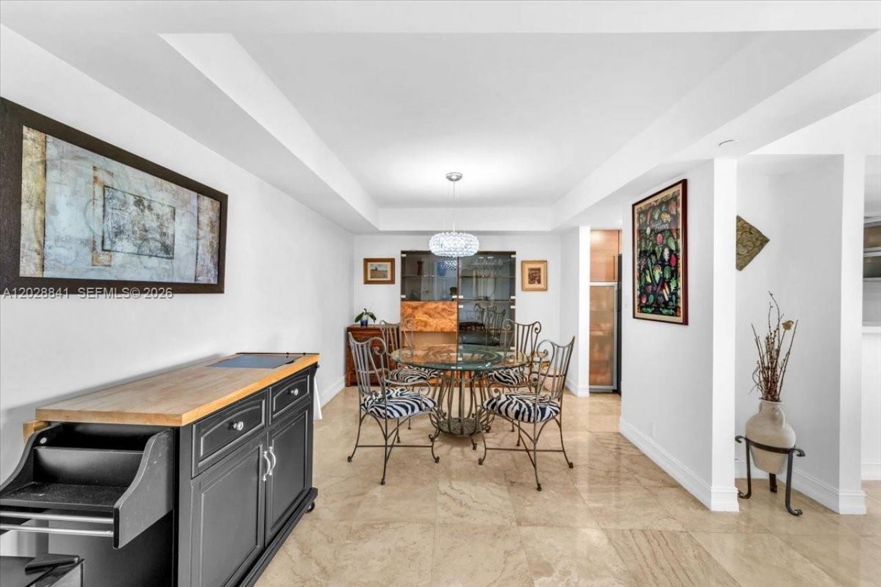 2000 Towerside Ter , Unit 908, Miami, FL 33138 Photo