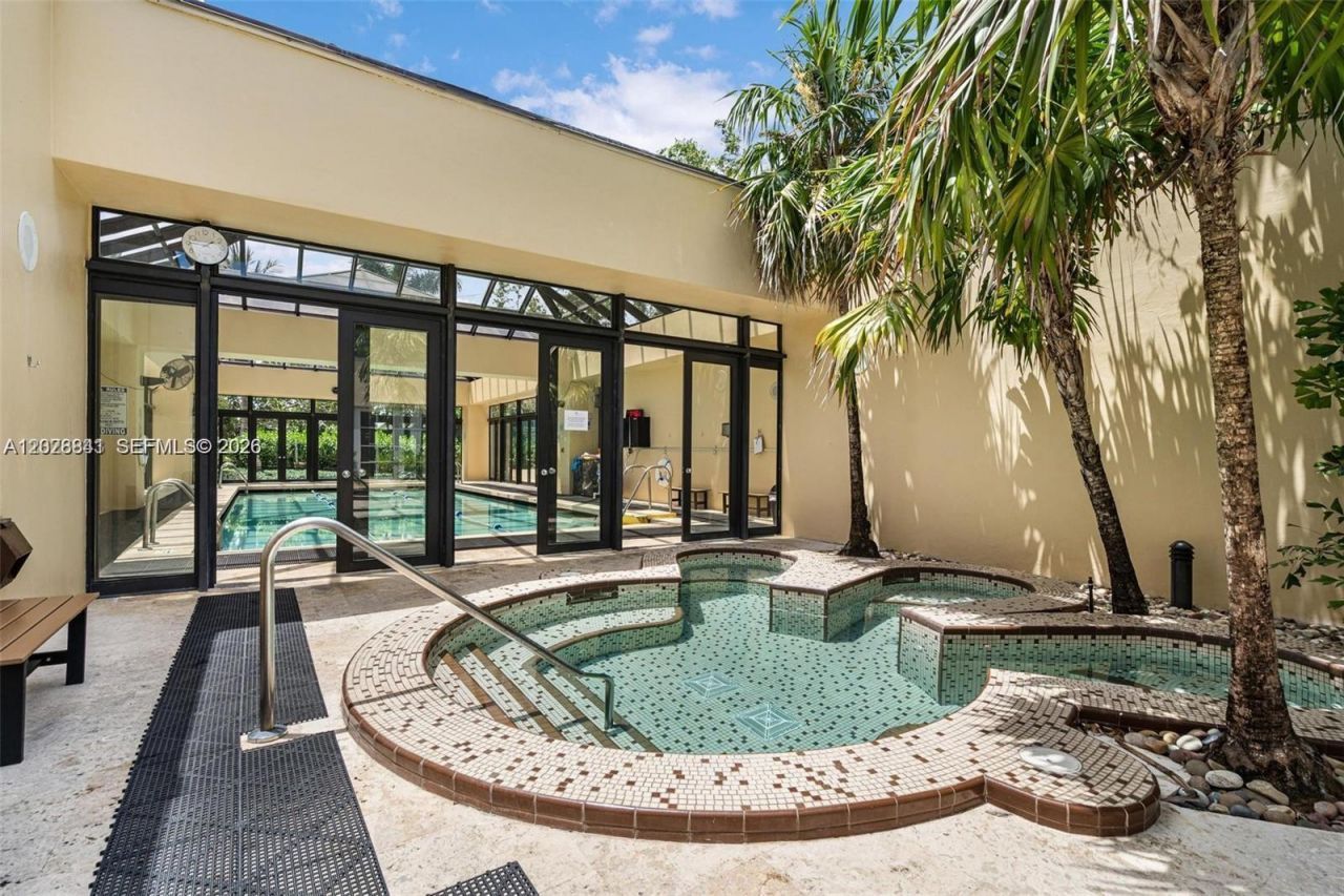 2000 Towerside Ter , Unit 908, Miami, FL 33138 Photo