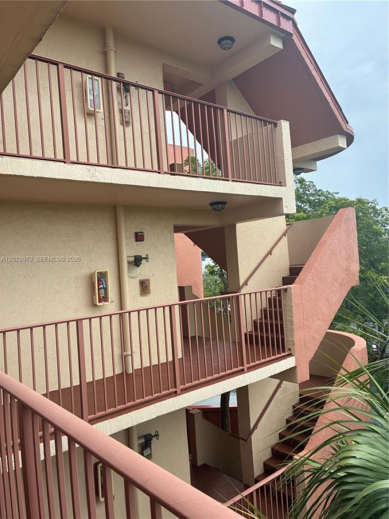 7451 NW 16th St , Unit 403, Plantation, FL 33313 Photo