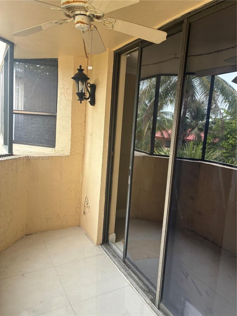 7451 NW 16th St , Unit 403, Plantation, FL 33313 Photo