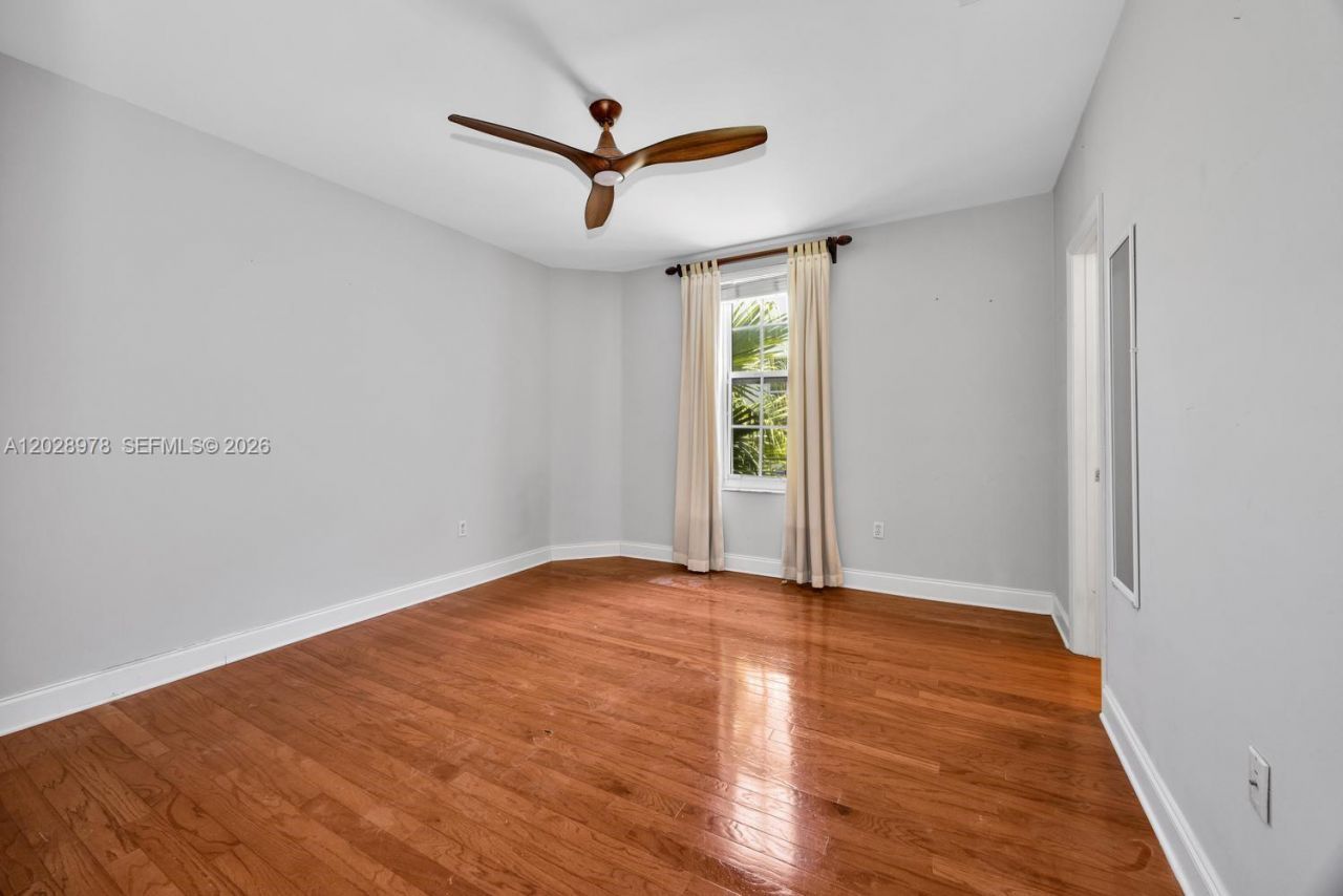 5801 SW 74th Ter, Unit 3, South Miami, FL 33143 Photo