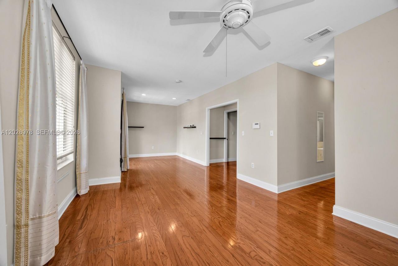 5801 SW 74th Ter, Unit 3, South Miami, FL 33143 Photo