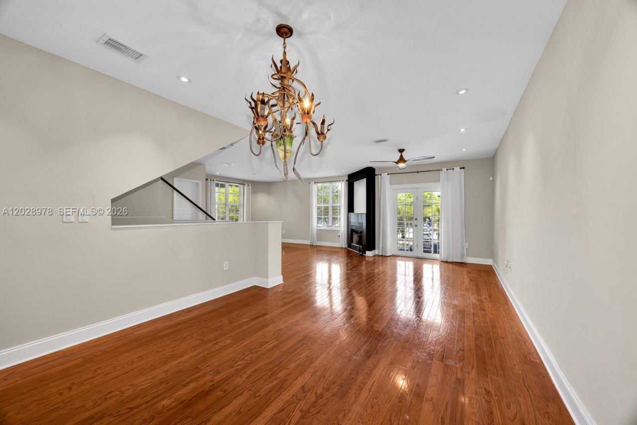 5801 SW 74th Ter, Unit 3, South Miami, FL 33143 Photo