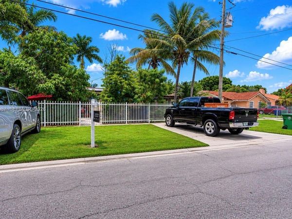 3315 NW 11th Ave , Miami, FL 33127