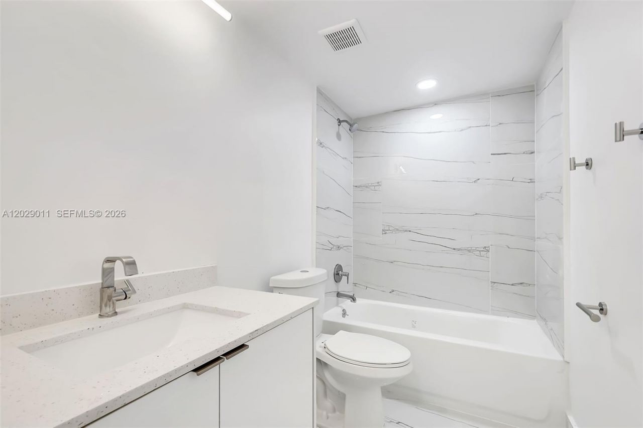 1632 NW 16th Ter , Unit 2, Miami, FL 33125 Photo