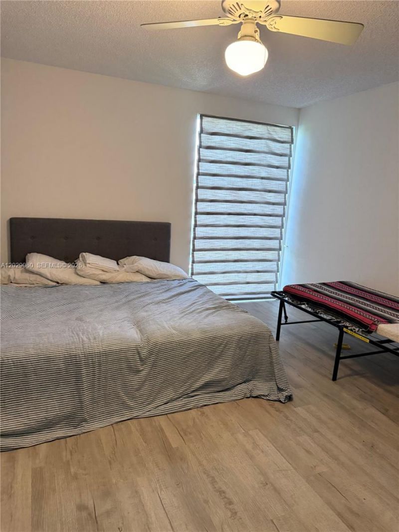 200 177th Dr, Unit 419, Sunny Isles Beach, FL 33160 Photo