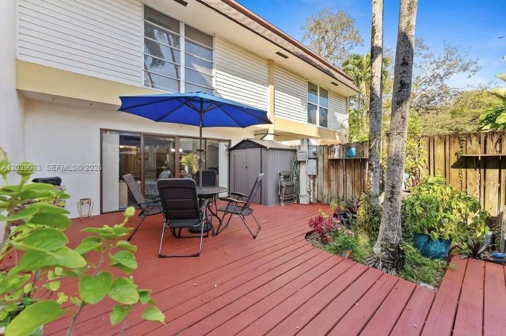 3300 Atlanta St, Unit 15B, Hollywood, FL 33021 Photo