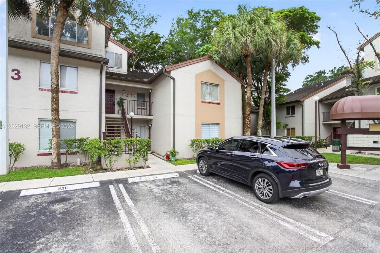 14014 SW 93rd Ln , Unit 14014, Miami, FL 33186 Photo