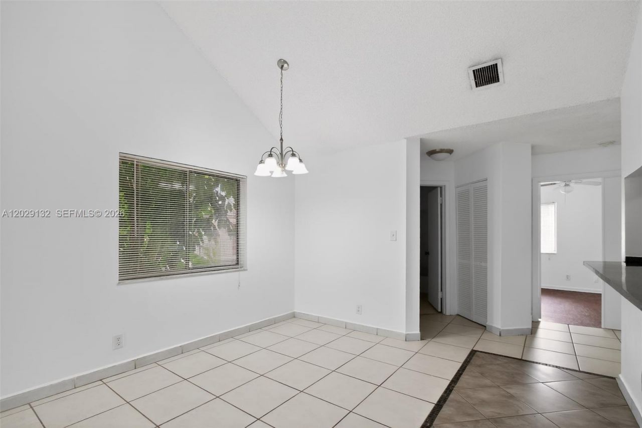 14014 SW 93rd Ln , Unit 14014, Miami, FL 33186 Photo