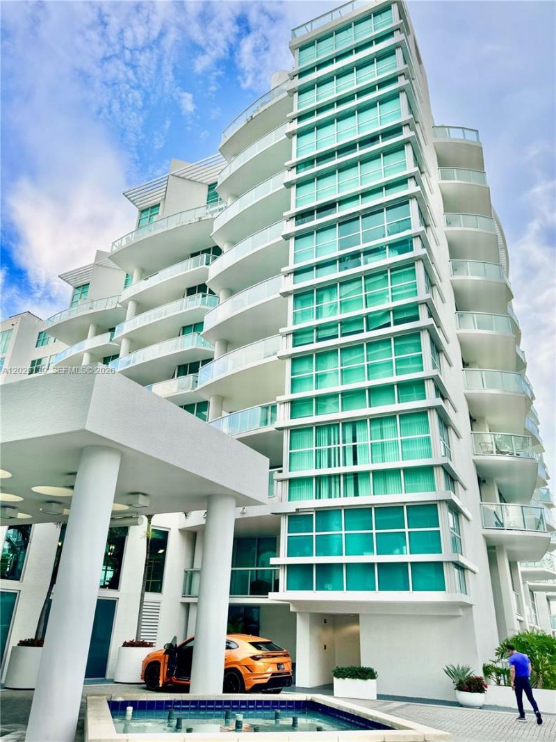 3131 NE 188th St , Unit 2-1213, Aventura, FL 33180 Photo
