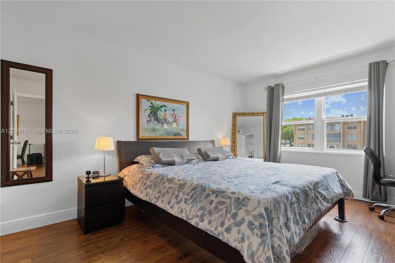 9340 Sunrise Lakes Blvd, Unit 209, Sunrise, FL 33322 Photo