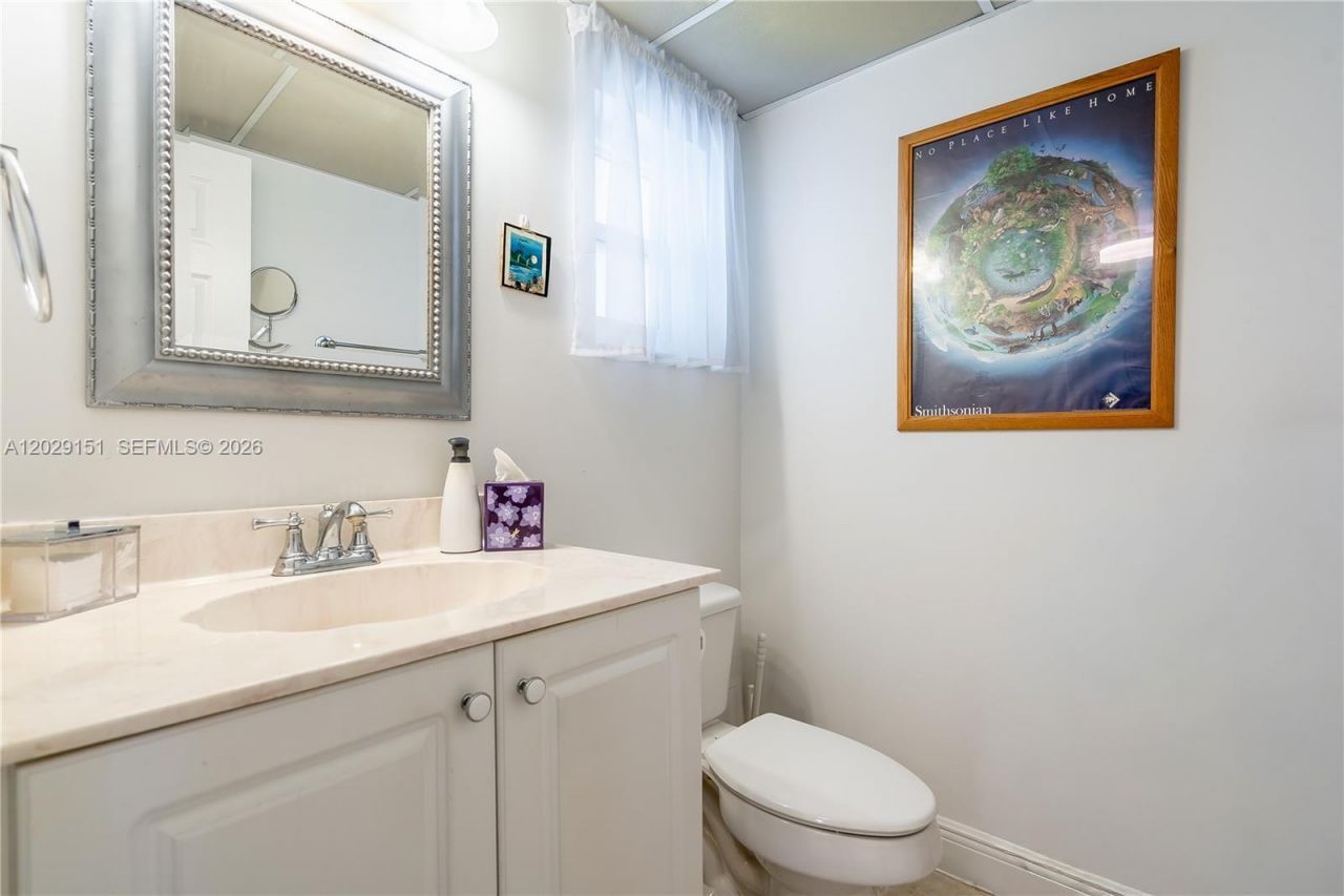 9340 Sunrise Lakes Blvd, Unit 209, Sunrise, FL 33322 Photo