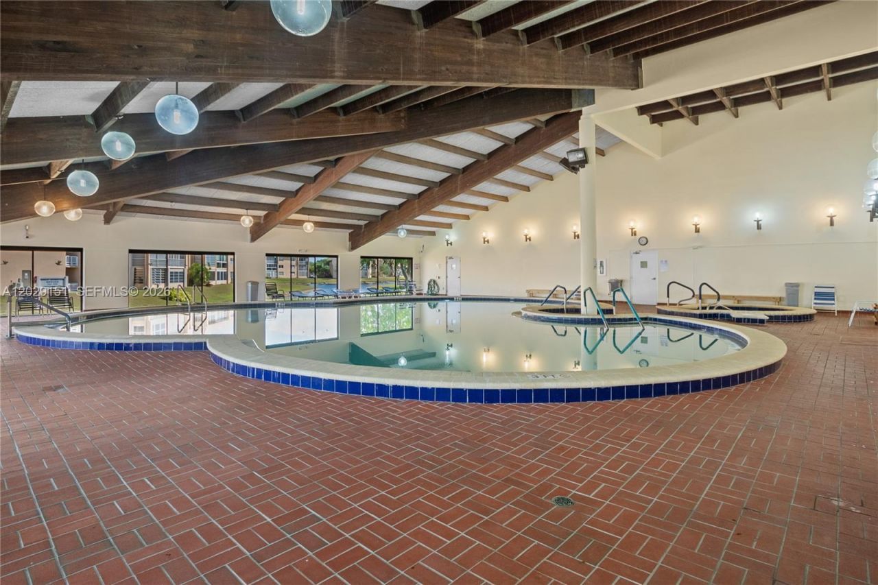 9340 Sunrise Lakes Blvd, Unit 209, Sunrise, FL 33322 Photo