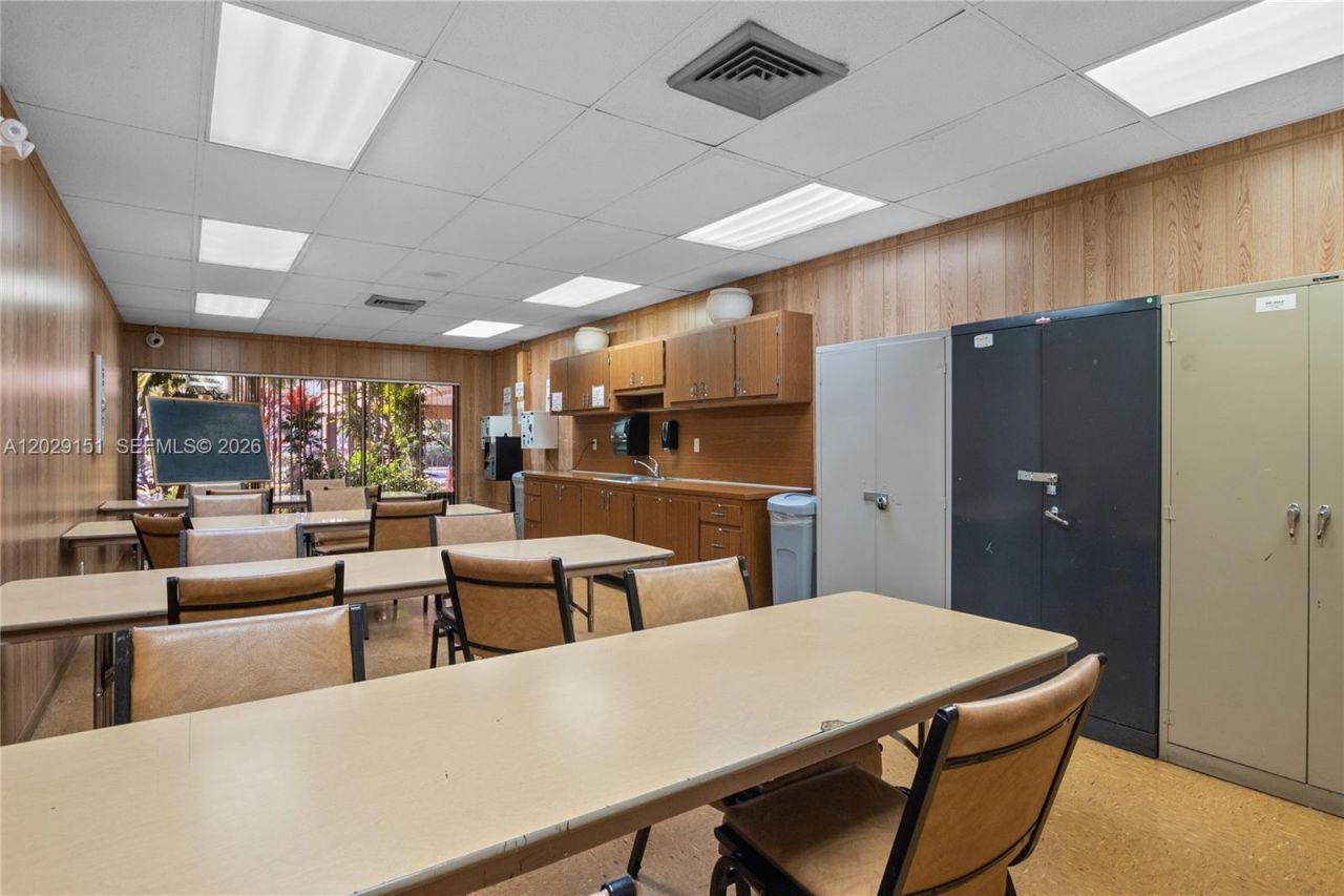 9340 Sunrise Lakes Blvd, Unit 209, Sunrise, FL 33322 Photo