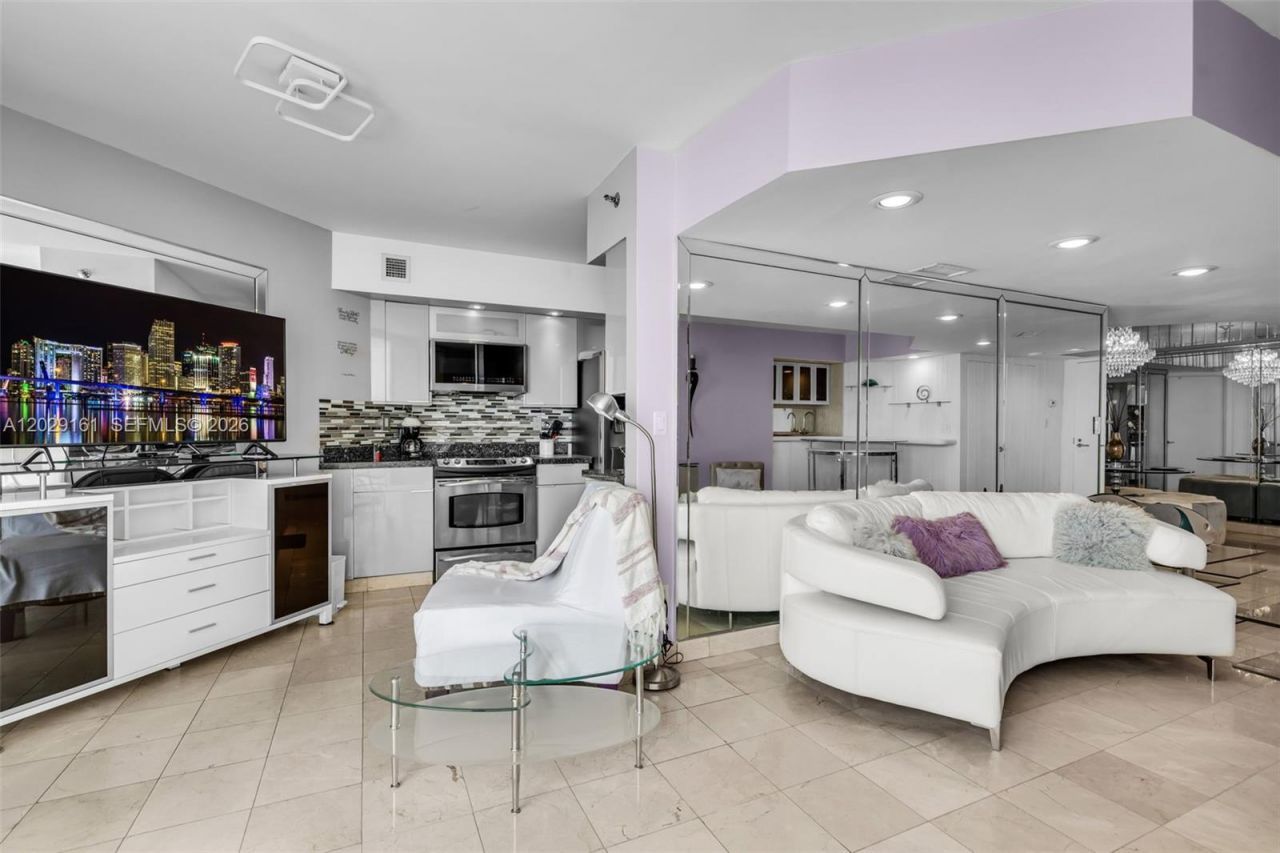 16485 Collins Ave , Unit 1832, Sunny Isles Beach, FL 33160 Photo