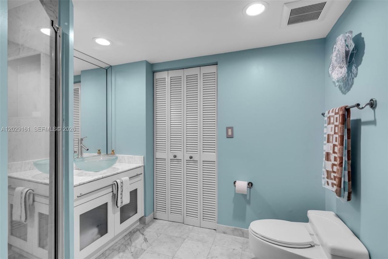 16485 Collins Ave , Unit 1832, Sunny Isles Beach, FL 33160 Photo