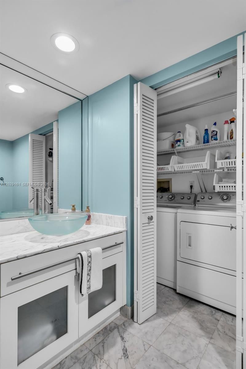 16485 Collins Ave , Unit 1832, Sunny Isles Beach, FL 33160 Photo